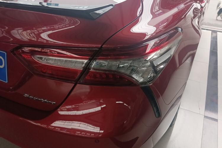 Used Toyota Camry 2018 2.0S FENGSHANG Edition Exterior 3