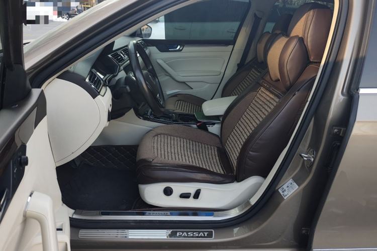 Used Volkswagen Passat 2017 280TSI DSG Luxury Edition
