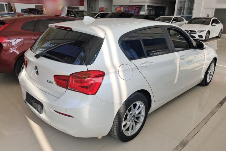 Used BMW 1 Series 2016 118i Leading Model Rear Right 45 Deg
