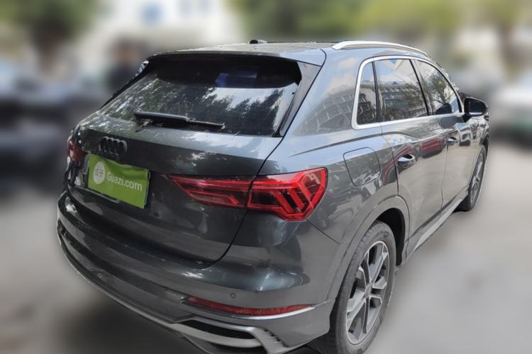 Used Audi Q3 2019 40 TFSI Fashion Dynamic Model
