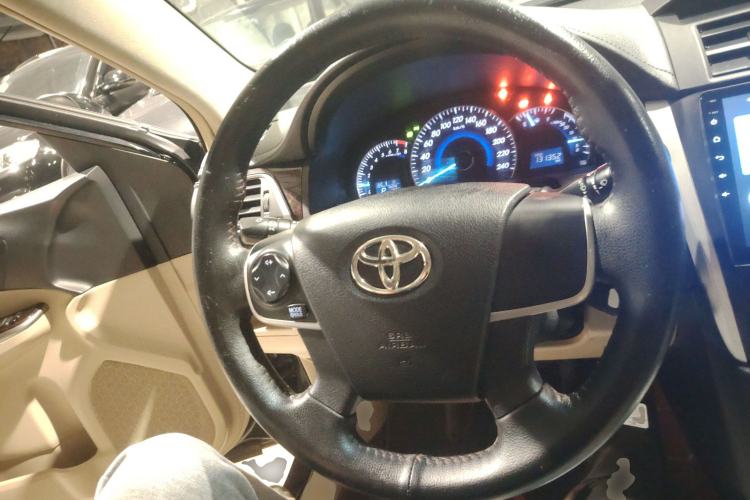Used Toyota Camry 2015 2.0E Elite Edition
