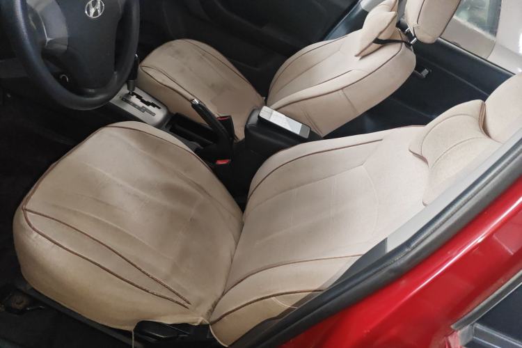 Used Hyundai Celesta 2011 1.6L Automatic Comfort Edition Left Front Seat