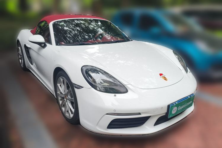 Used Porsche 718 2020 Boxster 2.0T Front Right 45 Deg