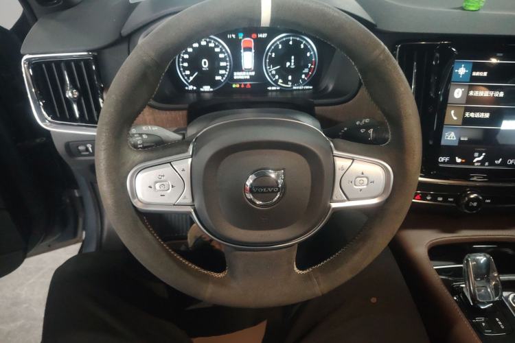 Used Volvo V90 2021 Cross Country B5 AWD Smart Range Edition