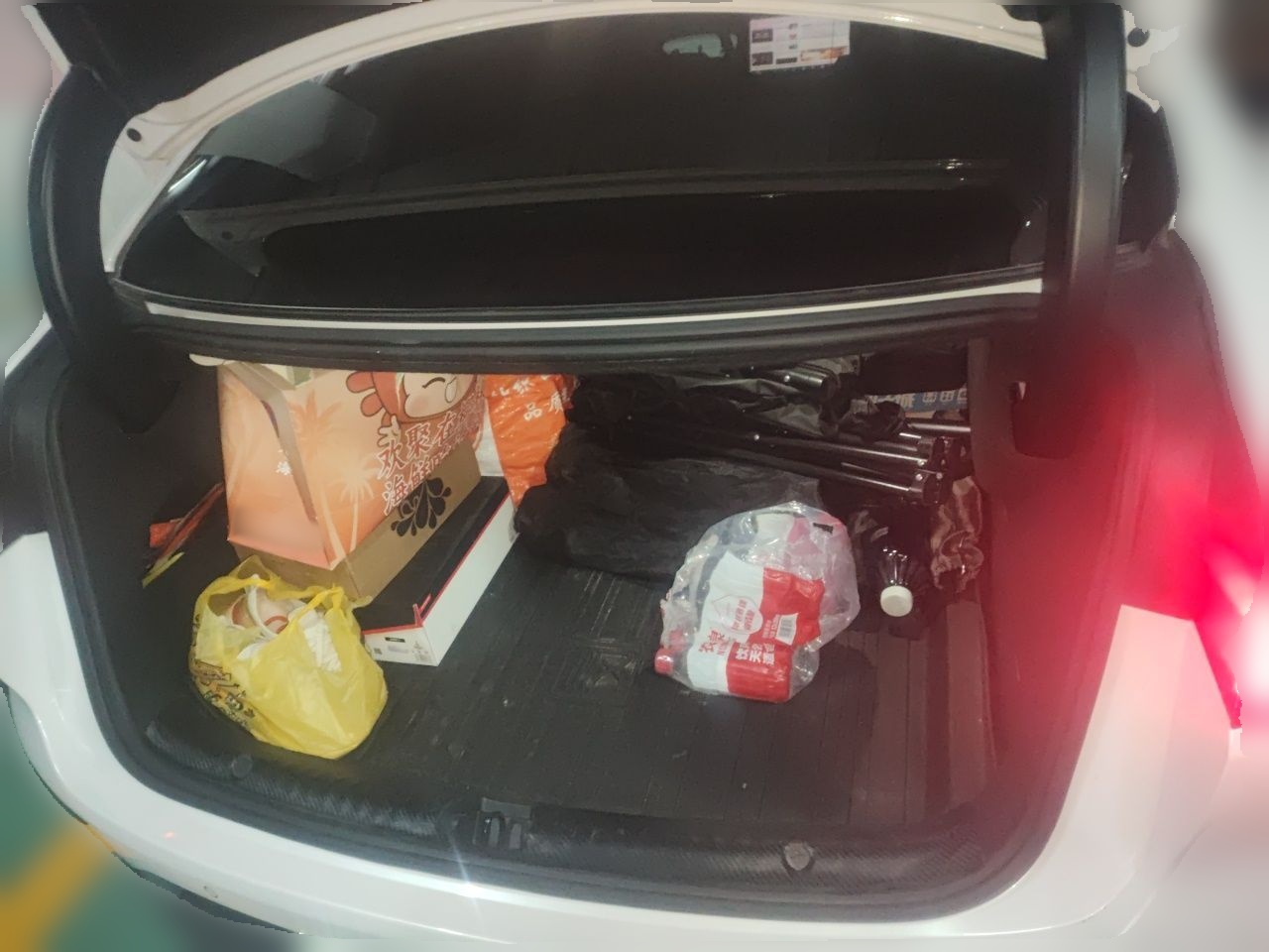 BYD Han 2022 DM-i 121KM Luxury Model — снимка 19