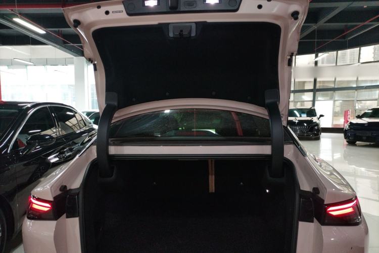 Used ARCFOX Alpha S5 2024 560MAX 185kW
