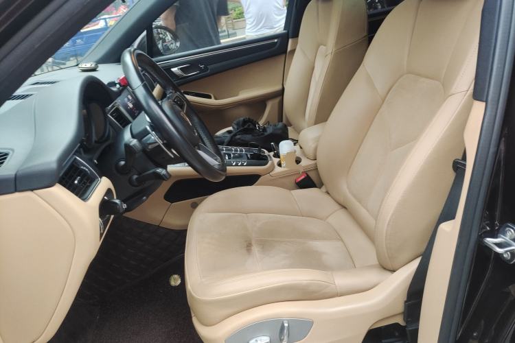 Used Porsche Macan 2017 Macan 2.0T Left Front Seat