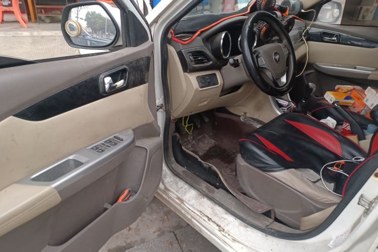 Used Foton Gatu ix5 2016 1.5L Zhiyue Model
