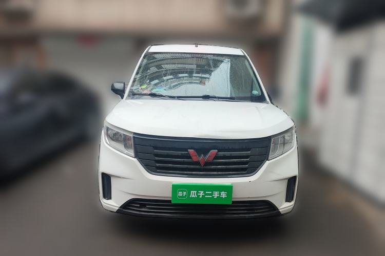 Used Wuling Hongguang PLUS 2019 1.5T Manual Wealthy Version 2 Seats Front