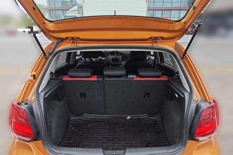 Used Volkswagen Polo 2014 1.6L Cross Polo Automatic