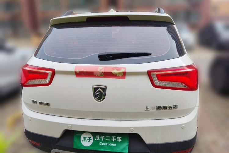 Used Baojun 560 2015 1.8L manual luxury version Rear