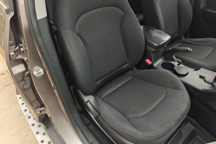 Used Hyundai ix35 2015 2.0L Automatic 2WD Comfort Edition China V Standard
