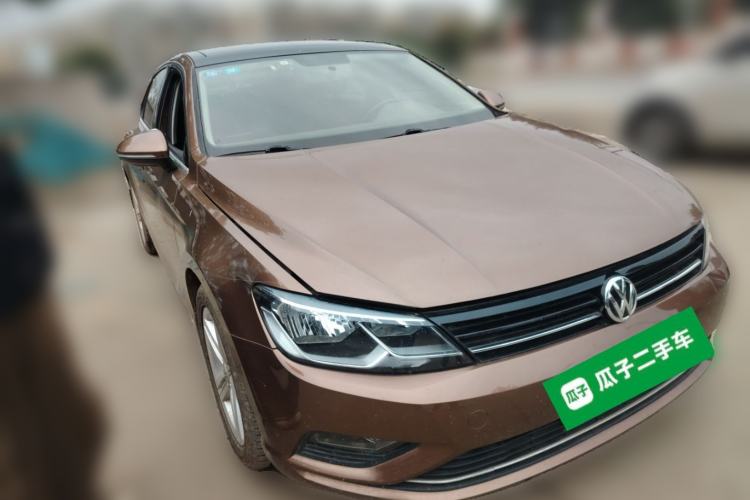 Used Volkswagen Lamando 2018 280TSI DSG Comfort Edition Front Right 45 Deg