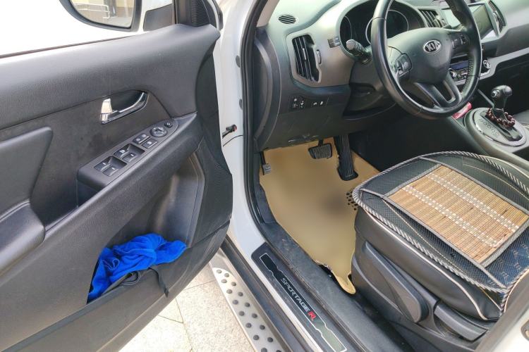 Used Kia Sportage R 2015 2.0L Automatic Two-Wheel Drive GLS Driver Seat