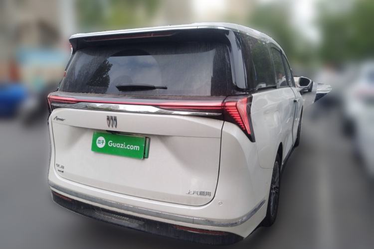 Used Buick GL8 New Energy 2024 Lu Zun Luxury Edition 6-Seater Rear Right 45 Deg