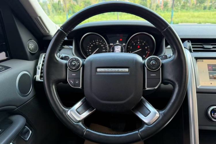 Used Land Rover Discovery 2018 3.0 SC V6 SE
