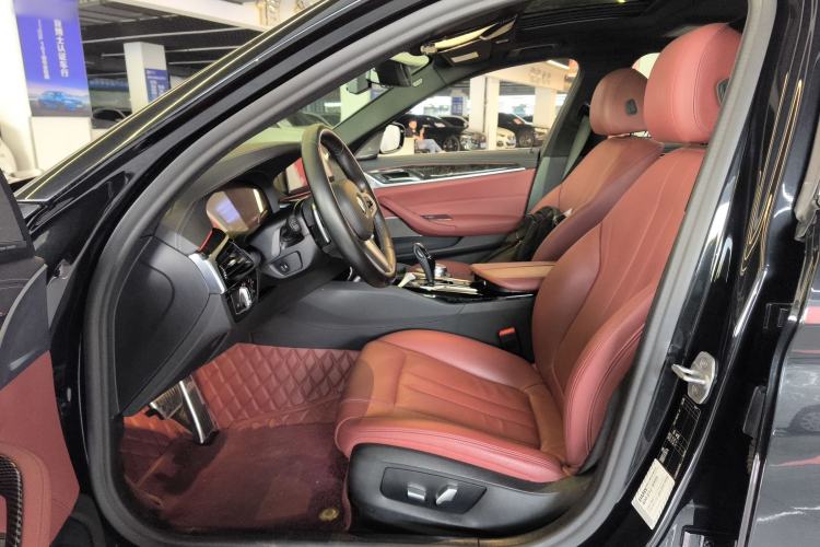 Used BMW 5 Series 2020 530Li Leading Model M Sport Package Left Front Seat