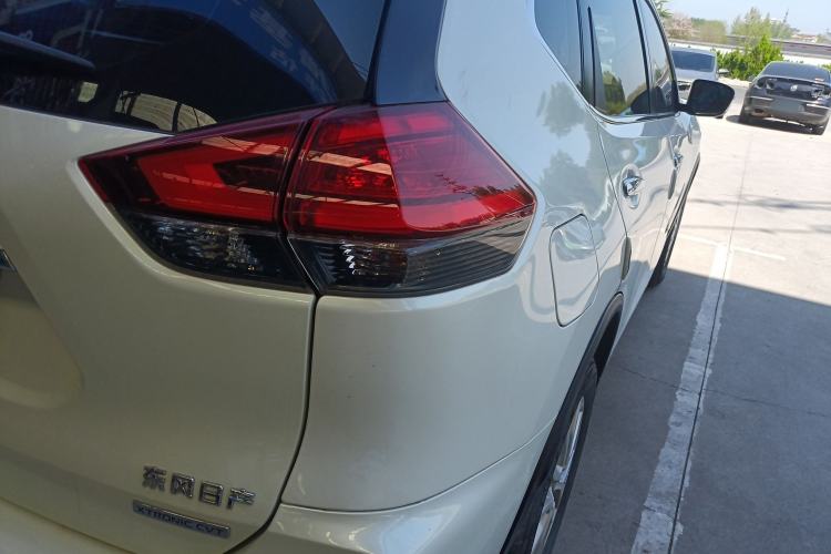 Used Nissan X-Trail 2019 2.0L CVT Smart Connect Comfort Edition 2WD Right Rear Taillight