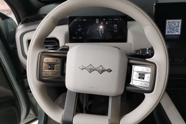 Used Formula Leopard Titanium 3 2025 501 km Range Rear-Wheel Drive Intelligent Driving Max Edition
