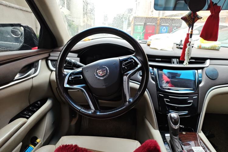 Used Cadillac XTS 2014 28T Comfort Version Steering Wheel