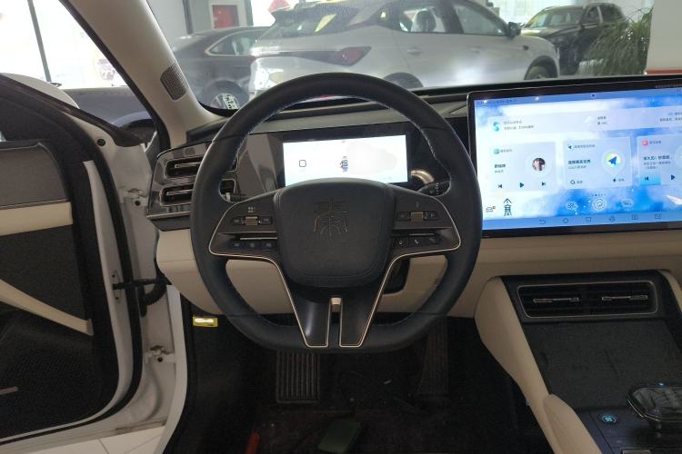 Used BYD Qin L 2024 DM-i 120KM Excellence Model Steering Wheel