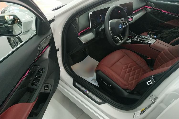 Used BMW i5 2025 eDrive 40L M Sport Package
