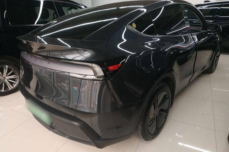 Used Tesla Model Y 2025 Rear-Wheel-Drive Version