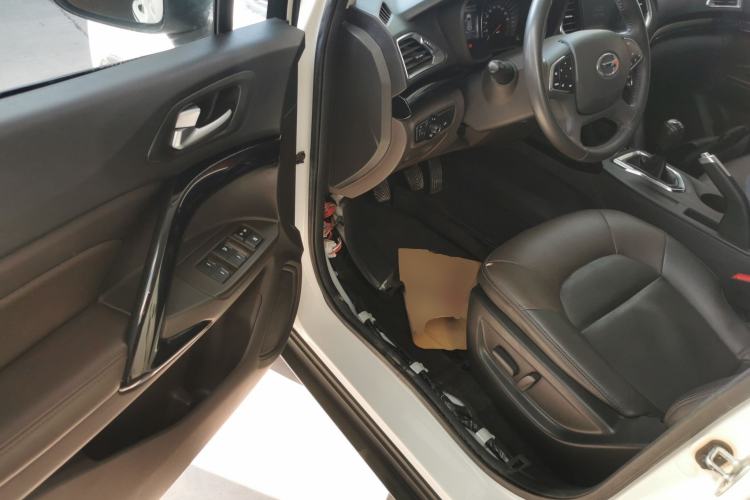 Used GAC Trumpchi GS4 2017 235T Manual Two-Wheel Drive Luxury Edition
