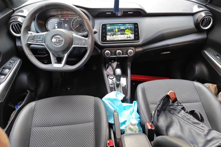 Used Nissan Kicks 2018 1.5L CVT Smart Connect Luxury Edition
