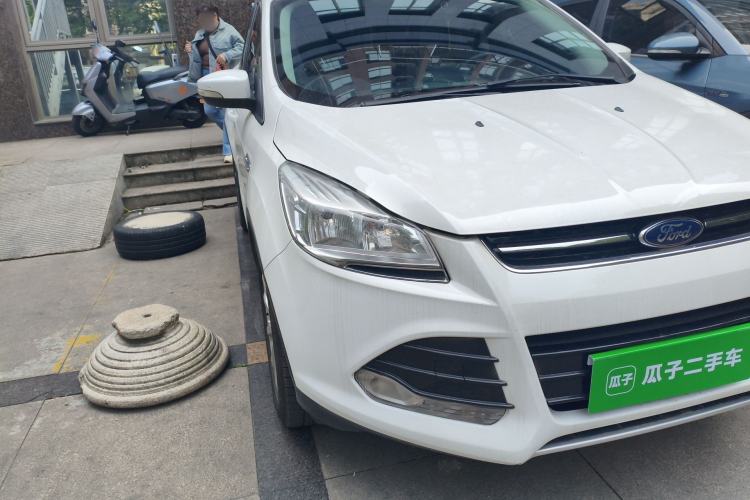 Used Ford Kuga 2013 1.6L GTDi Two-Wheel-Drive Comfort Model
