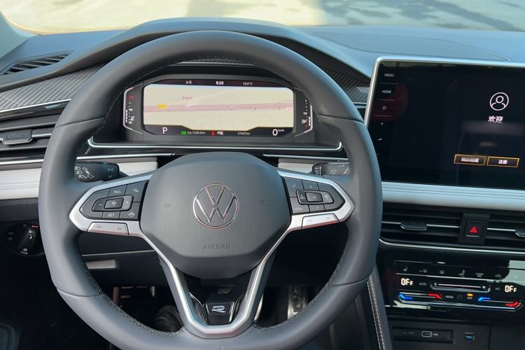 Used Volkswagen Tiguan L 2024 Outstanding Model 330TSI Automatic Two-Wheel Drive R-Line Dragon Glory Edition Steering Wheel