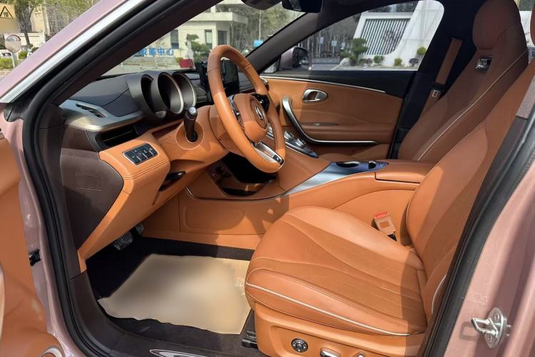 Used ORA Lightning Cat 2022 555 km Luxury Edition