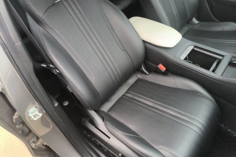 Used Geely Galaxy L7 2024 1.5T 115 km PLUS Dragon Edition