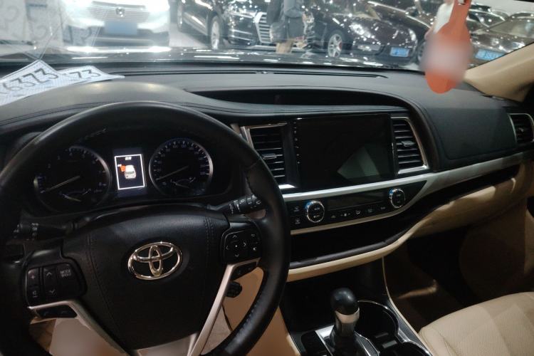 Used Toyota Highlander 2018 2.0T Four-Wheel Drive Prestige Version 7 Seats China VI Standard
