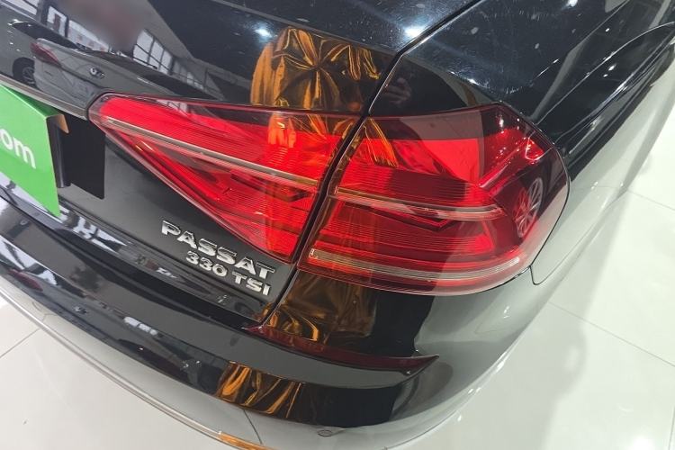 Used Volkswagen Passat 2017 330TSI DSG Luxury Edition
