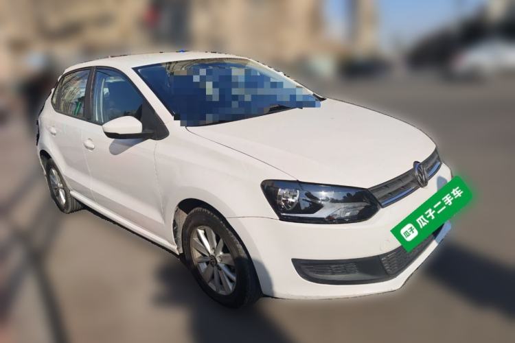 Used Volkswagen Polo 2016 1.4L Automatic Trendy Model Front Right 45 Deg