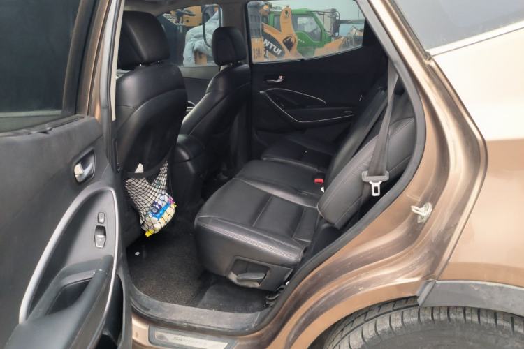 Used Hyundai Santa Fe 2013 Revised Version 2.0T Automatic All-Wheel Drive Top-Tier Trim