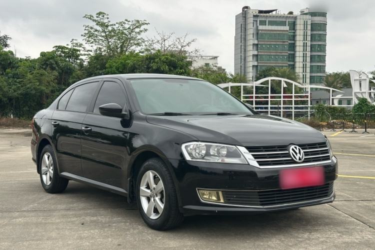 Used Volkswagen Lavida 2013 Revised Classic 1.6L Automatic Fashion Edition