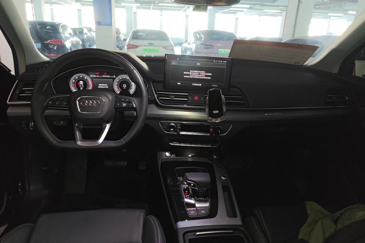 Used Audi Q5L 2024 40 TFSI Fashion Dynamic Model