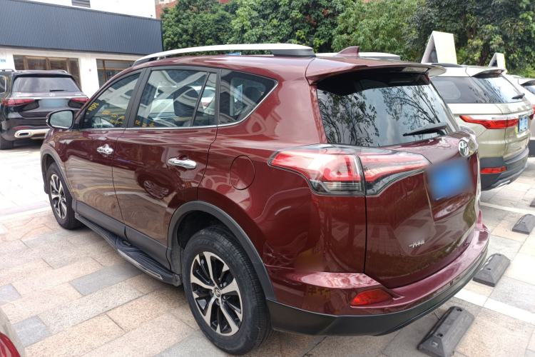 Used Toyota RAV4 2016 2.0L CVT Two-Wheel Drive Fashion Edition China V Standard Rear Left 45 Deg