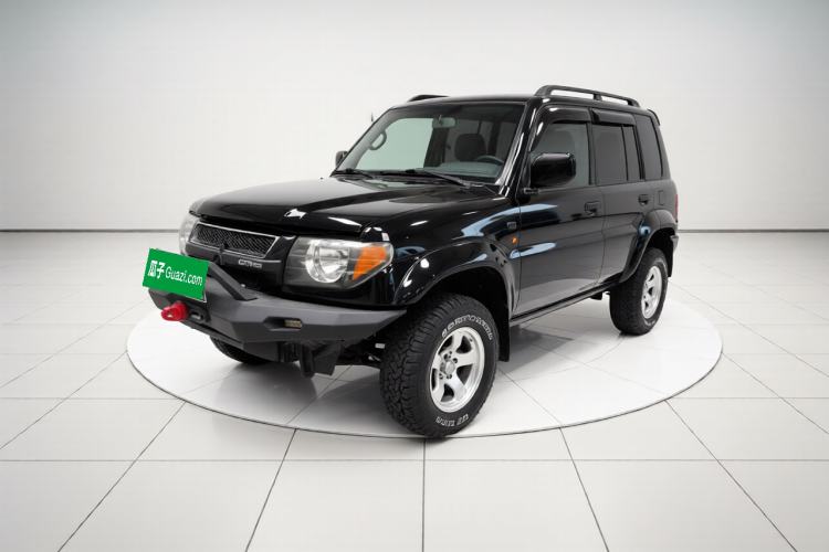 Used Leopaard Feiting 2013 Classic Edition 2.0L Two-Wheel Drive Standard Model Guazi used car, China used car export, Used car for sale, Used cars, Cheapest cars for sale