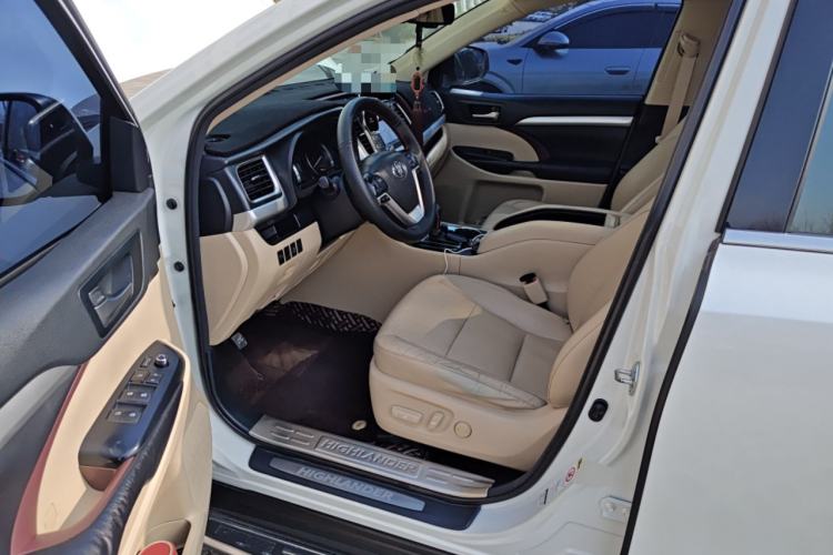 Used Toyota Highlander 2015 2.0T Two-Wheel Drive Luxury Edition 7 Seats