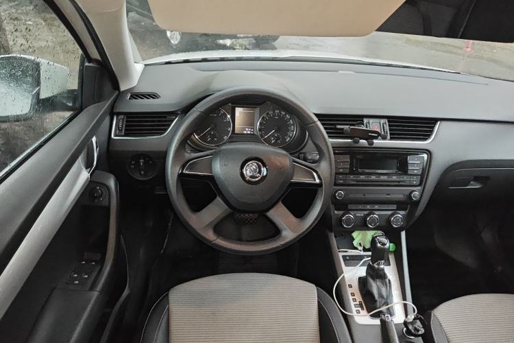 Used Skoda Octavia 2016 1.6L Automatic Chuanxing Edition
