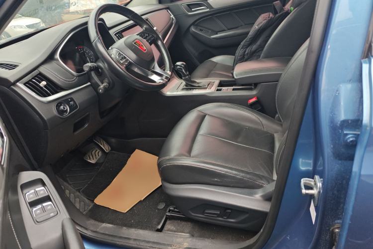 Used Roewe RX5 2016 30T Two-Wheel Drive Automatic Internet Smart Edition