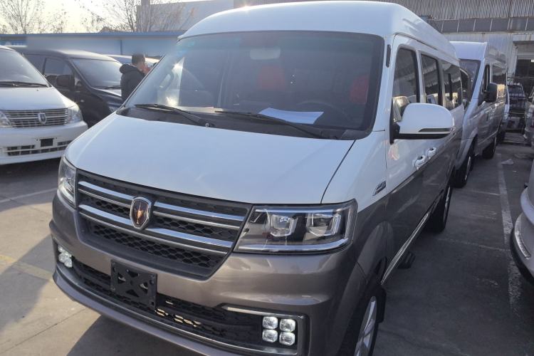 Used Jinbei New Hiace S 2021 1.6L Business Central Air-Conditioned Coach China VI Standard SWD16M