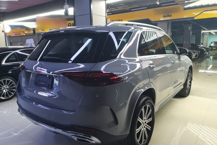 Used Mercedes-Benz GLE 2024 Refreshed GLE 350 4MATIC Stylish Edition Rear Right 45 Deg