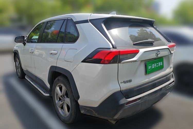 Used Toyota RAV4 2021 2.0L CVT Two-Wheel Drive Fashion PLUS Edition
