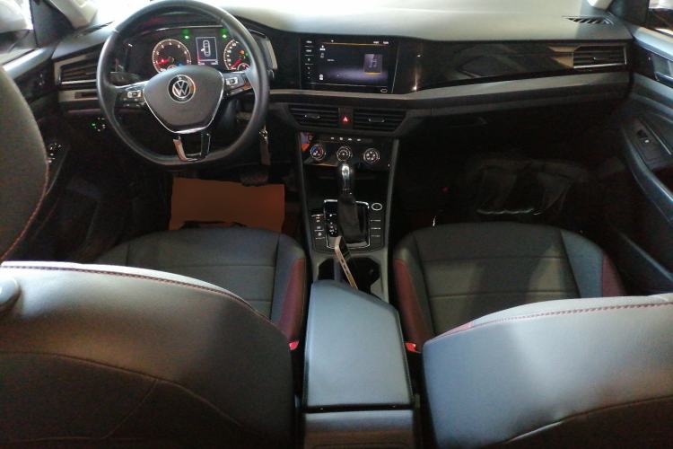 Used Volkswagen Bora 2021 1.5L Automatic Comfort Smart Connect Edition Center Console