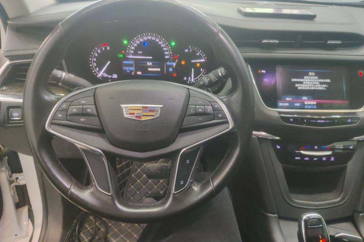 Used Cadillac XT5 2016 25T Luxury Model