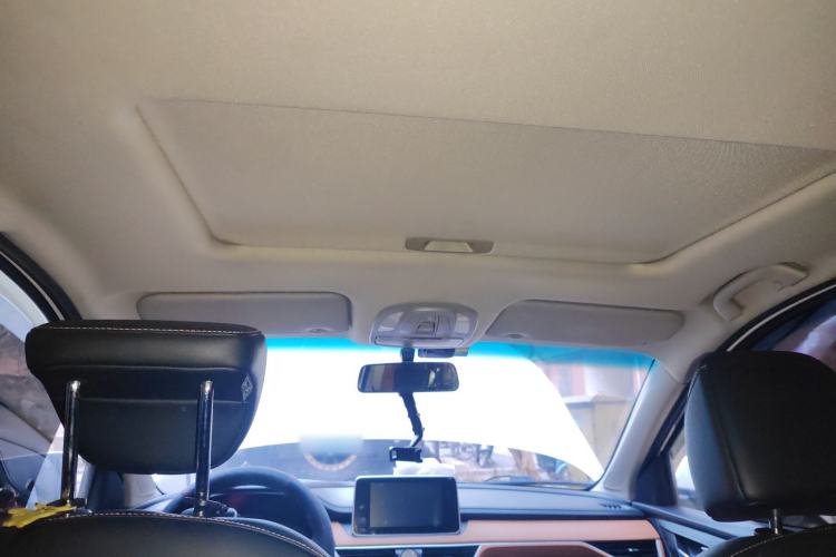 Used Wuling Hongguang S3 2019 Automatic Clutch Version 1.5L Manual Luxury Model China V Standard